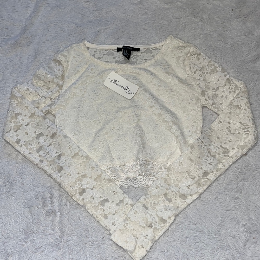 BNWT forever 21 Lace long sleeve